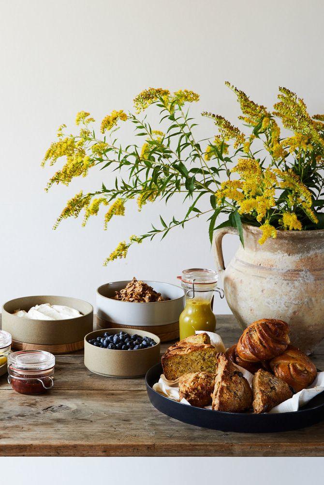 tourists-food-breakfast-buffet-021-1559837447