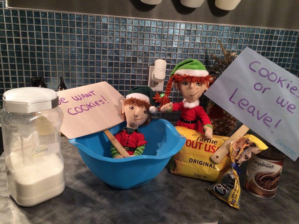 tours-lutins-pour-Noël-9